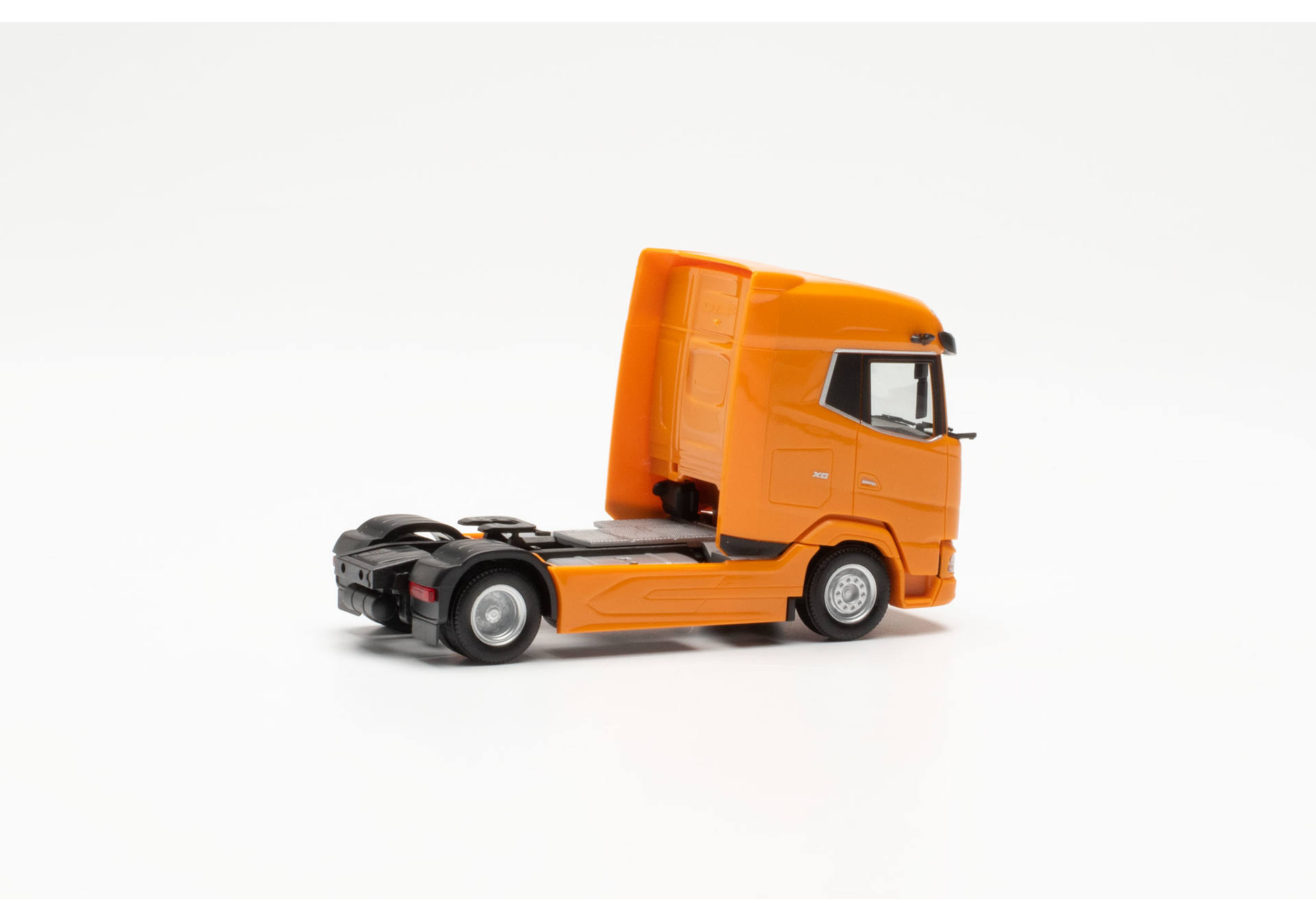Herpa 315760-002 | DAF XG Zugmaschine | orange | 1:87