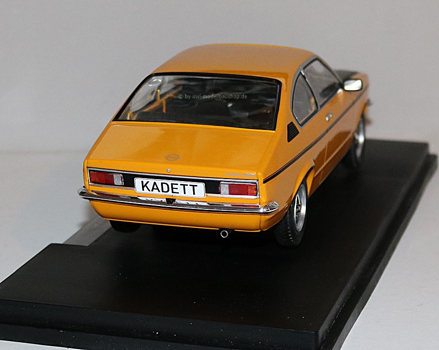 MCG18191 | Opel Kadett C Coupe SR | orange/schwarz | 1975 | 1:18