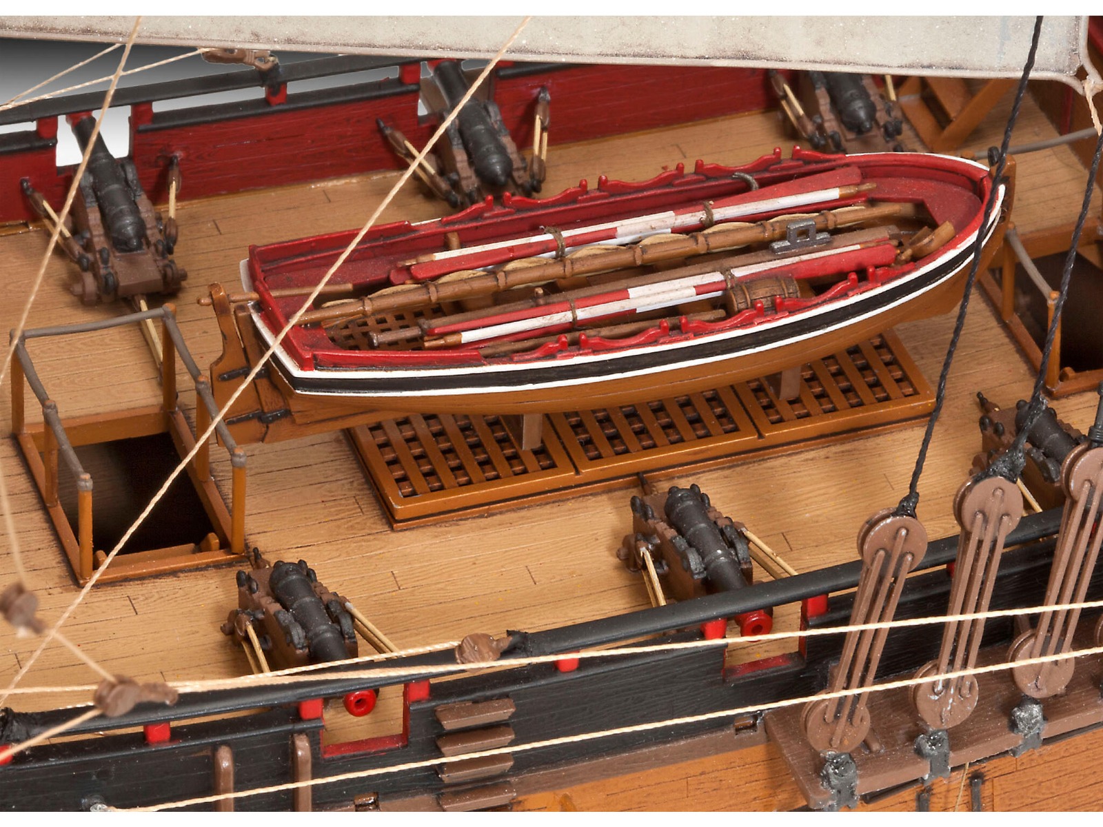 Revell 05605 | PIRATE SHIP | 1:72