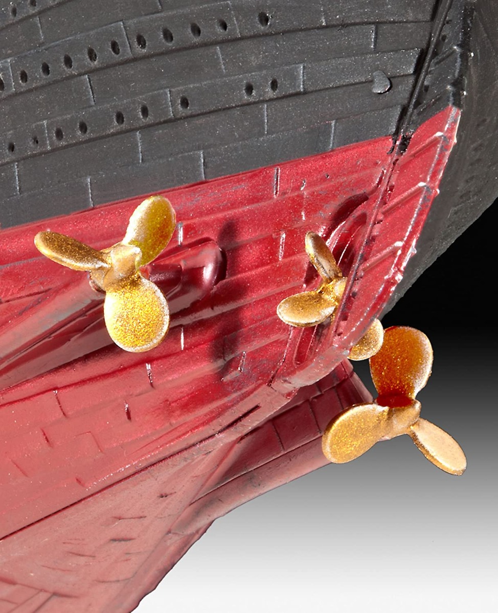 Revell 05727 - Geschenkset R.M.S. Titanic 1:700/1:1200