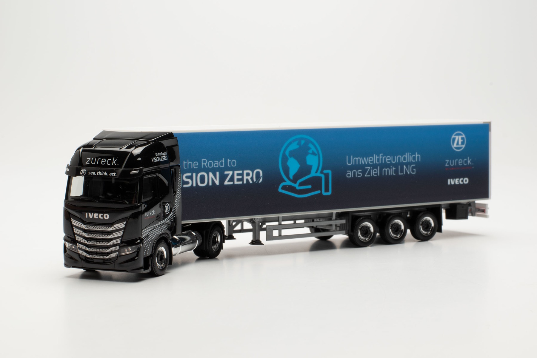 Herpa 948388 - Iveco S-Way LNG Koffer-Sattelzug - Zureck/Vision Zero. 1:87