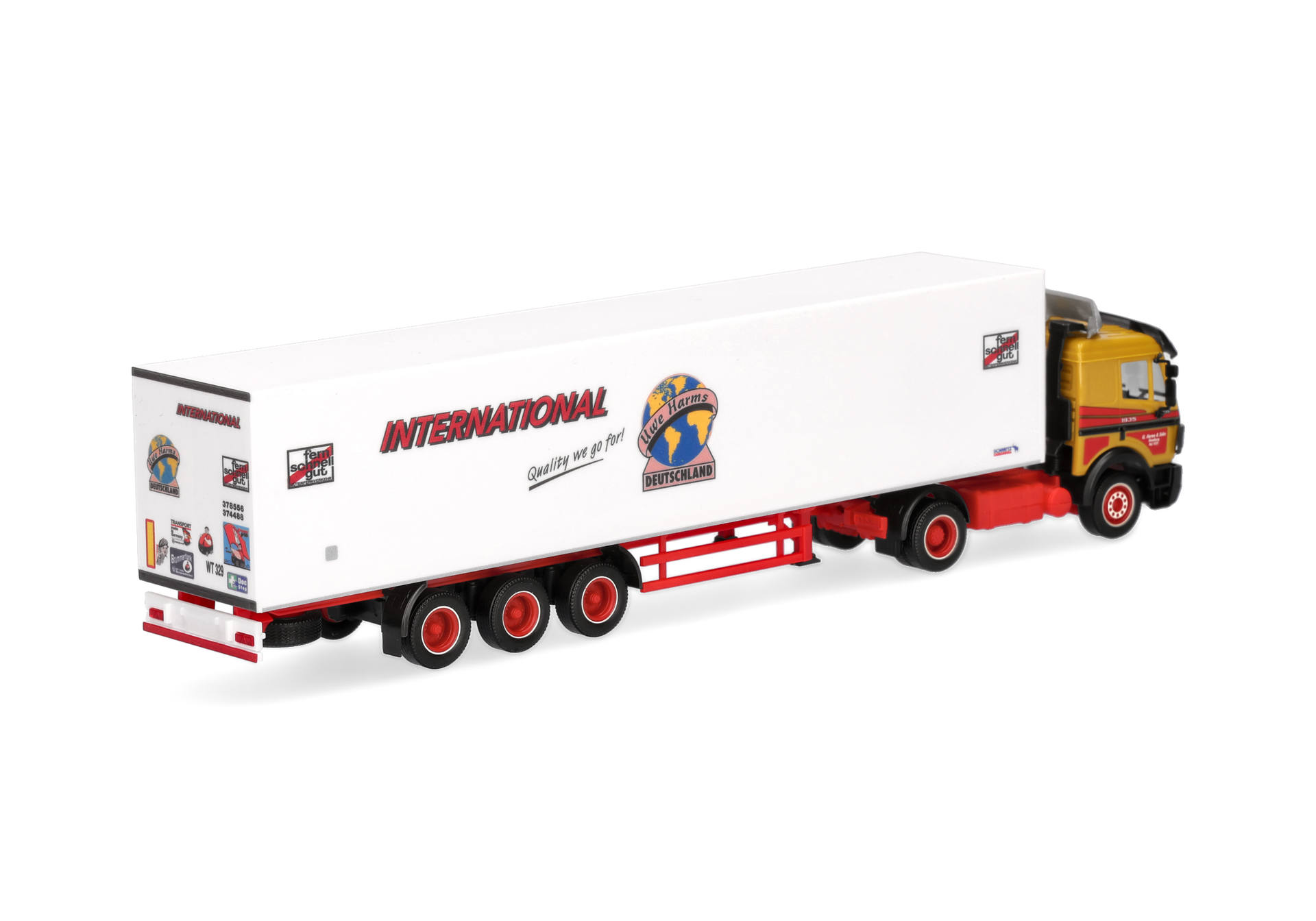 Herpa 320450 | Mercedes-Benz SK '88 Koffer-Sattelzug | Uwe Harms International | 1:87