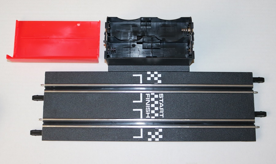 61670 Carrera GO!!! | Anschluss-Schiene mit Batteriebox | 1:43