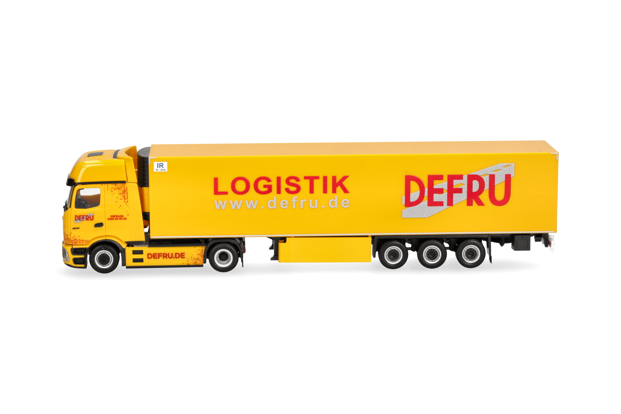 Herpa 961868 | MB eActros 600 ProCabin Gigaspac e|  Kühlkoffer-Sattelzug  | DEFRU | 1:87