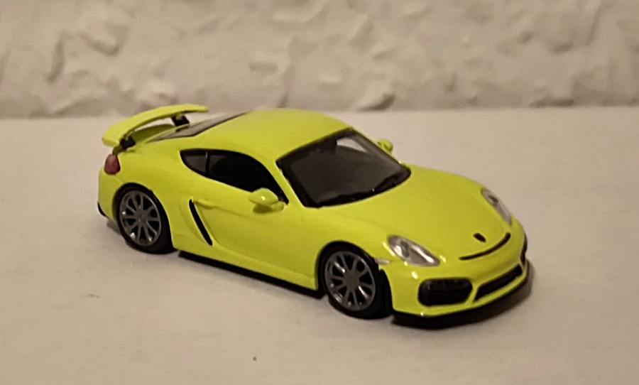 Minichamps 870066122 | Porsche Cayman GT4 | 2016 | Green | 1:87