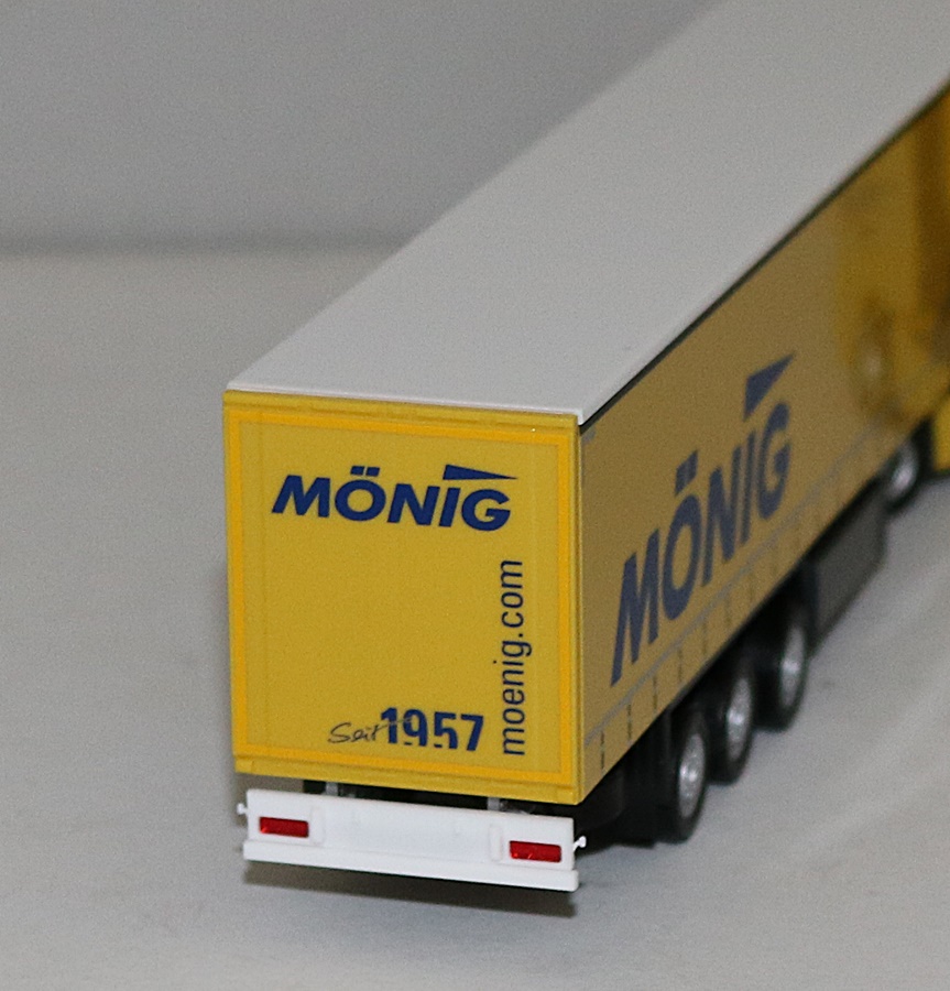 Herpa 950015 | MB Actros ´18 Streamspace | Gardinenplanensattelzug | Mönig | 1:87