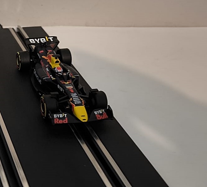 64236 Carrera GO!!! | Oracle Red Bull Racing RB19 | M. Verstappen No.1 | 1:43 | Neuware ohne OVP