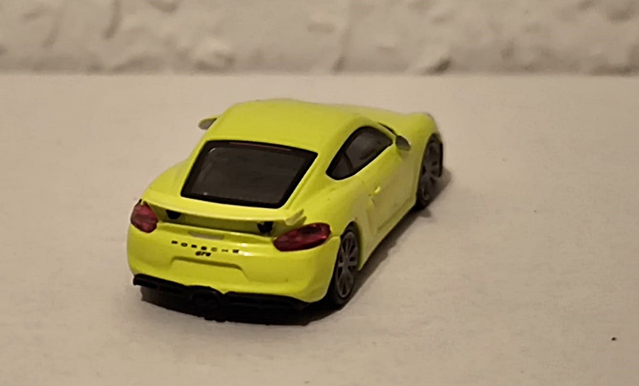 Minichamps 870066122 | Porsche Cayman GT4 | 2016 | Green | 1:87
