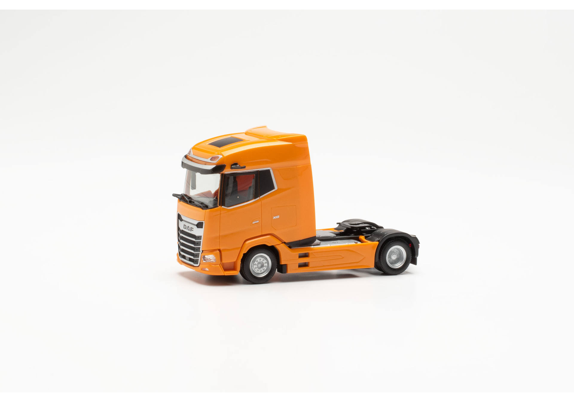 Herpa 315760-002 | DAF XG Zugmaschine | orange | 1:87