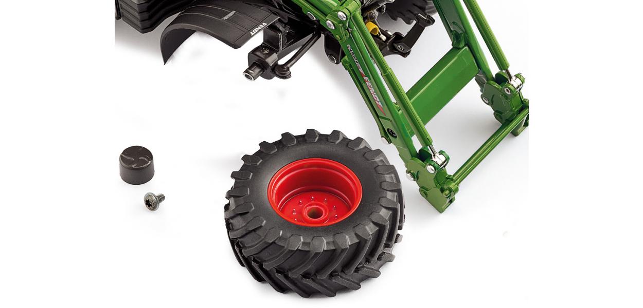 Wiking 077869 | Fendt 724 Vario | mit Frontlader Cargo 6.100 | 1:32