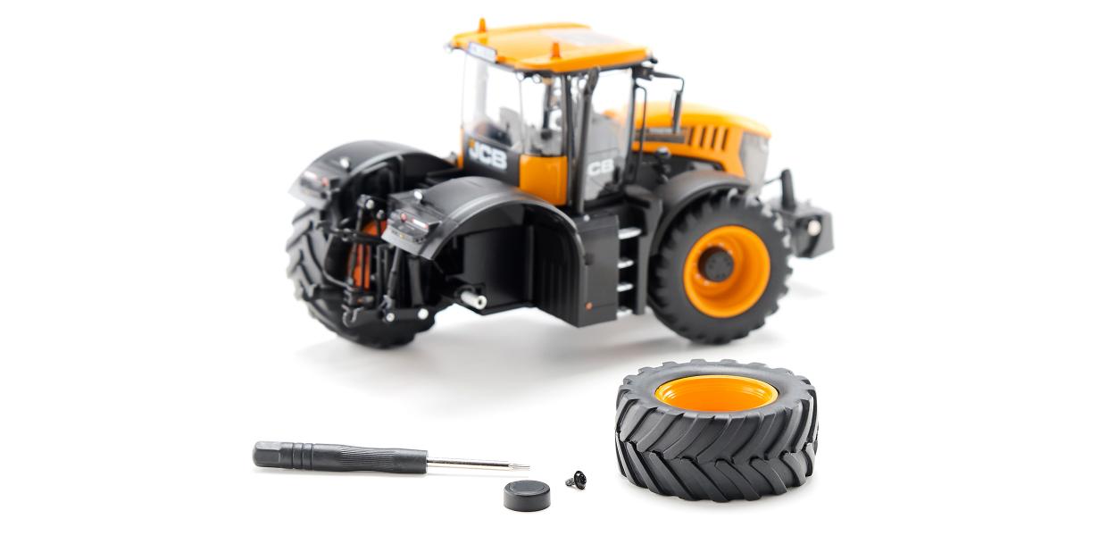 Wiking 077848 - JCB Fastrac 8330. 1:32