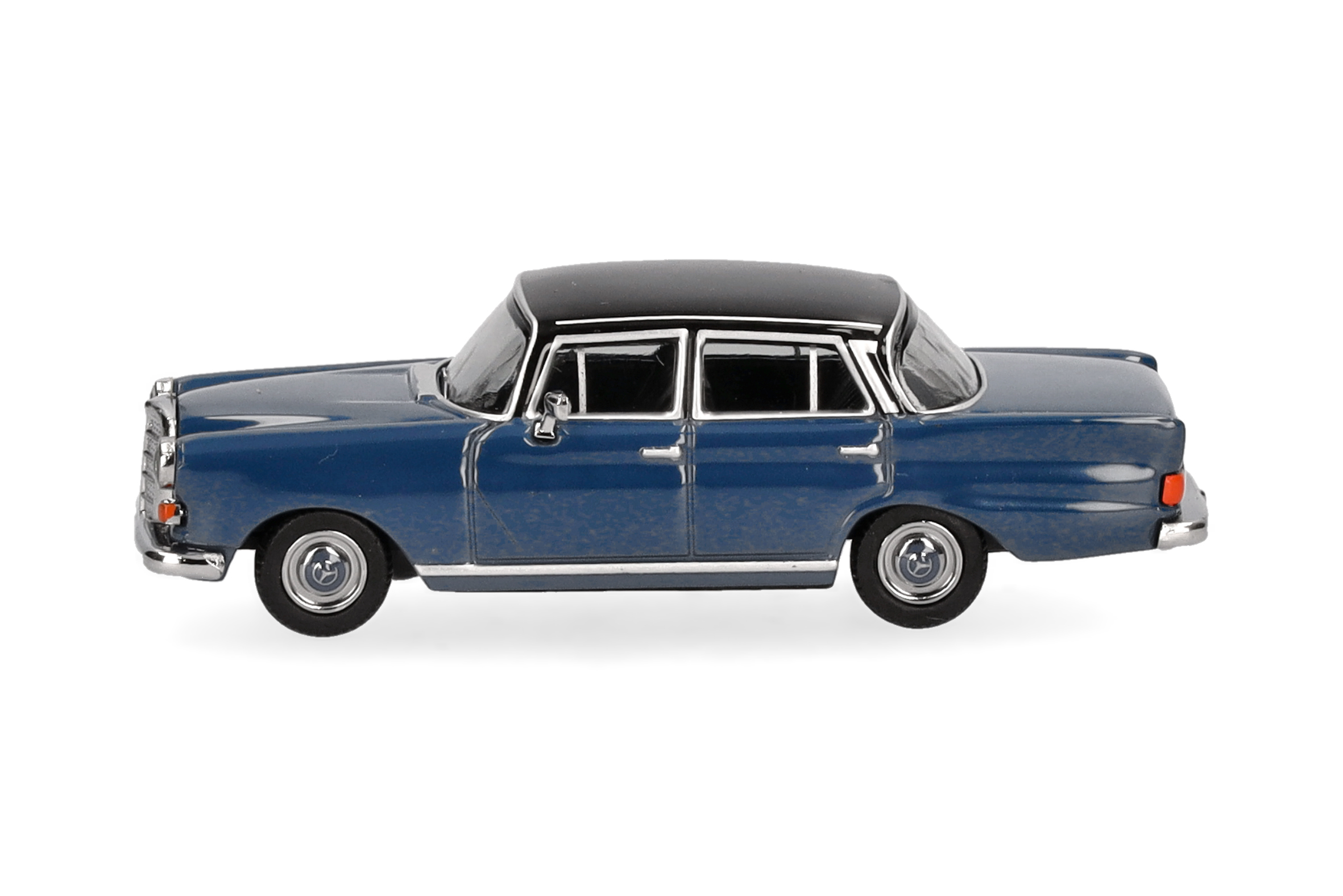 Herpa 430739-004 | Mercedes-Benz 200 Heckflosse | blau/schwarz | 1:87