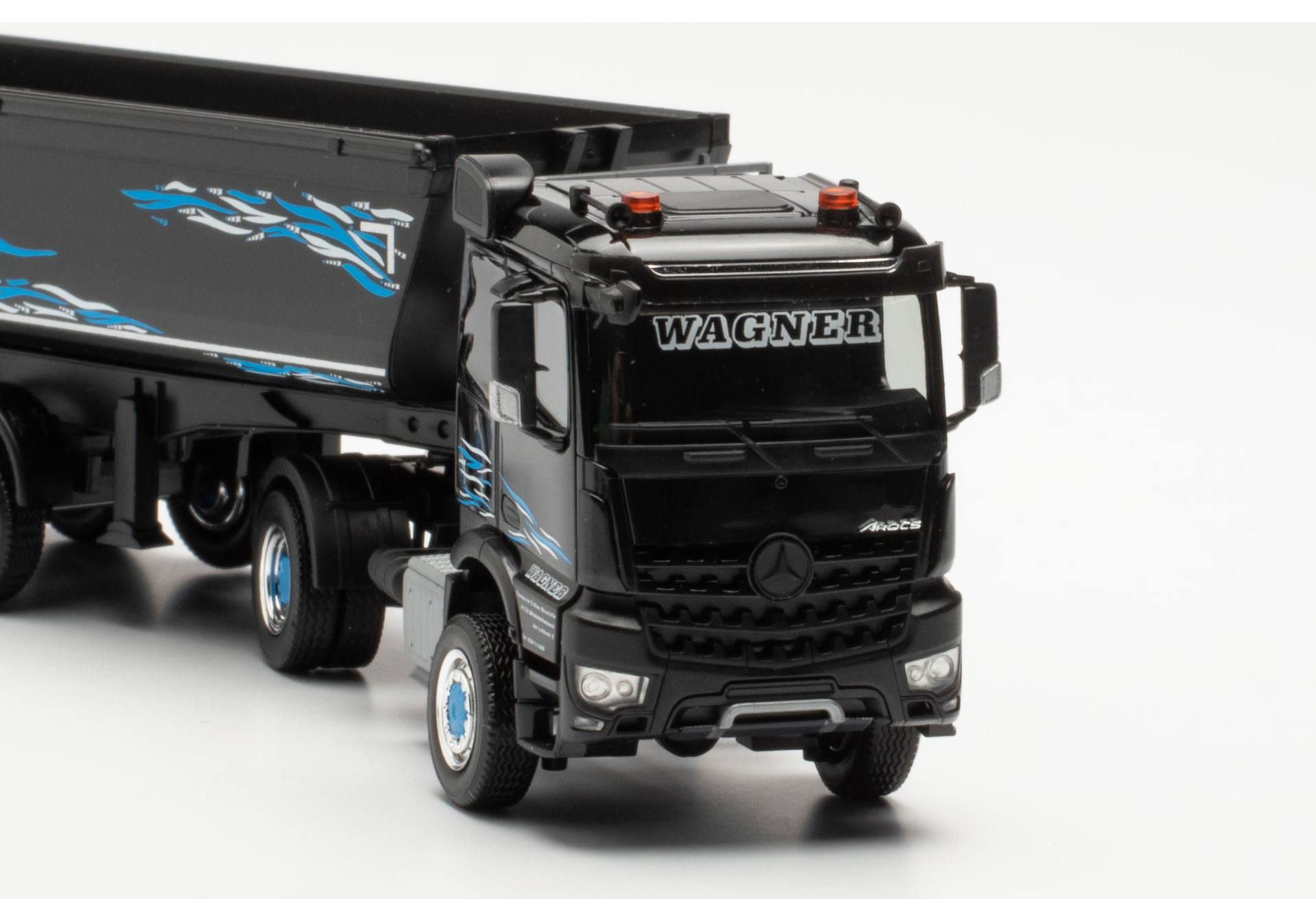 Herpa 316774 | MB Arocs Classicspace 4x4 Kipp-Sattelzug | Wagner Mitteleschenbach | 1:87