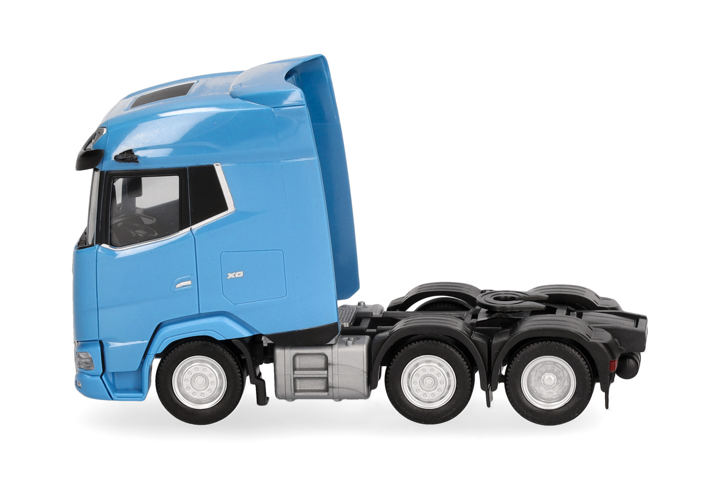 Herpa  318983-002 | DAF XG 3achs (6x2) | lichtblau | 1:87