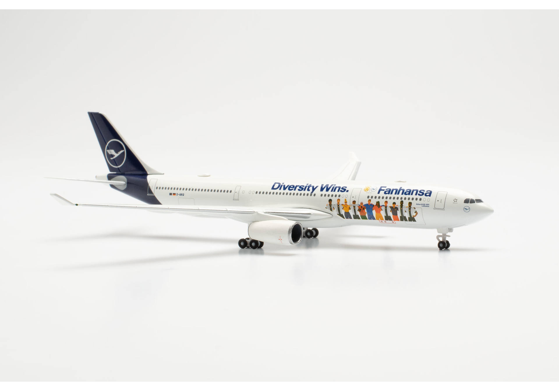 Herpa Wings  537216 | Lufthansa A330 Fanhansa | Diversity Wins | D-AIKQ | 1:500