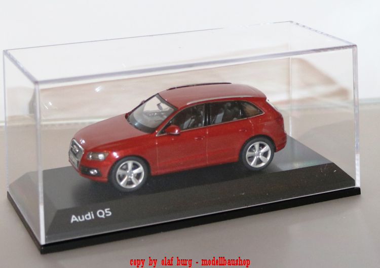 450756001 Schuco - Audi Q5 (PA) 2013 - rot-metallic. 1:43      #