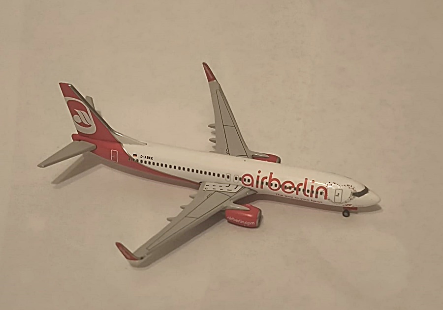 Herpa Wings 538992 | Boeing 737-800 | Air Berlin | 35 Jahre – D-ABKK | 1:500