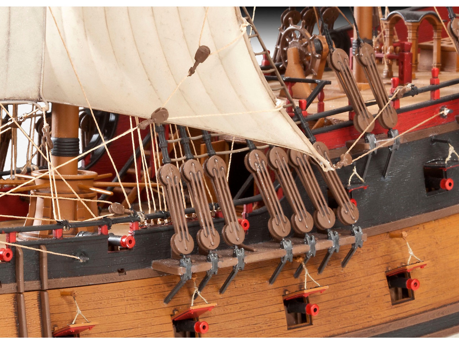 Revell 05605 | PIRATE SHIP | 1:72
