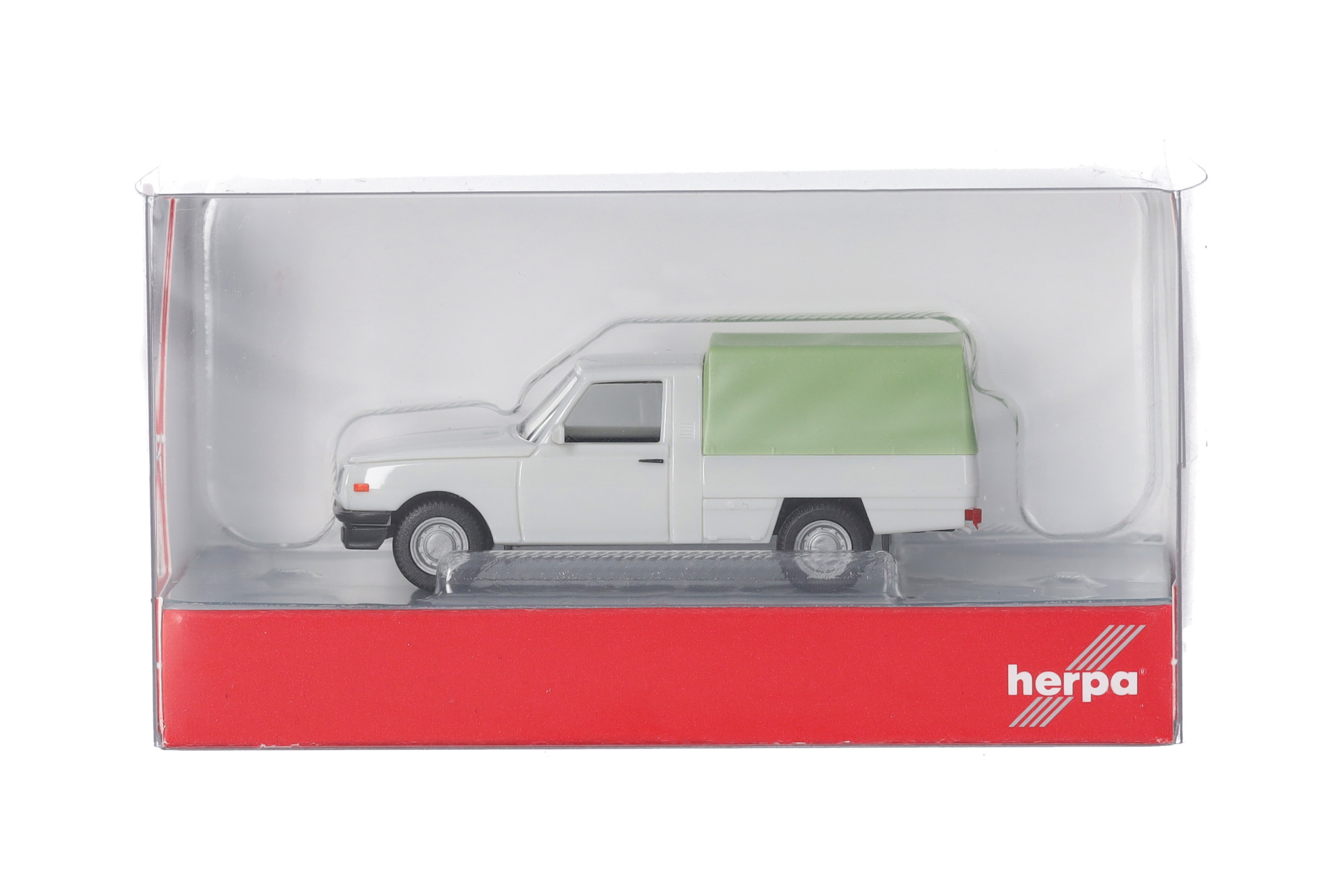 Herpa 420921-002 | Wartburg 353 Trans '85 mit Plane | lichtgrau | 1:87