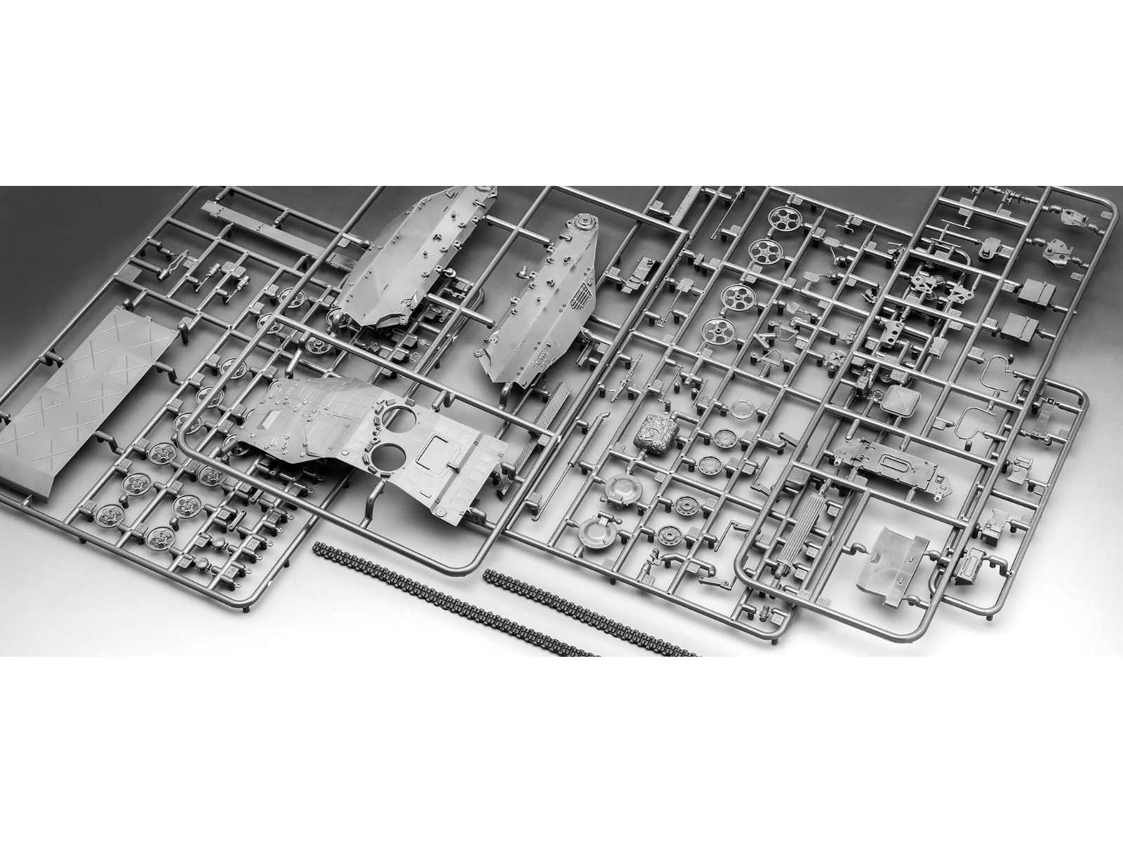 Revell 03336 - Wiesel 2 LeFlaSys BF/UF. 1:35