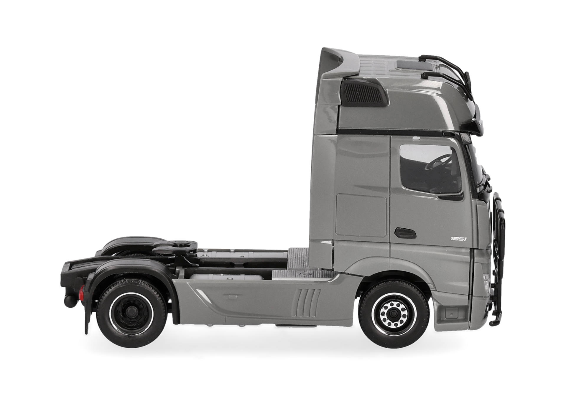 Herpa 311533-006 | Mercedes-Benz Actros '18 L Gigaspace | 2achs | Lampenbügel u. Rammschutz | grau | 1:87