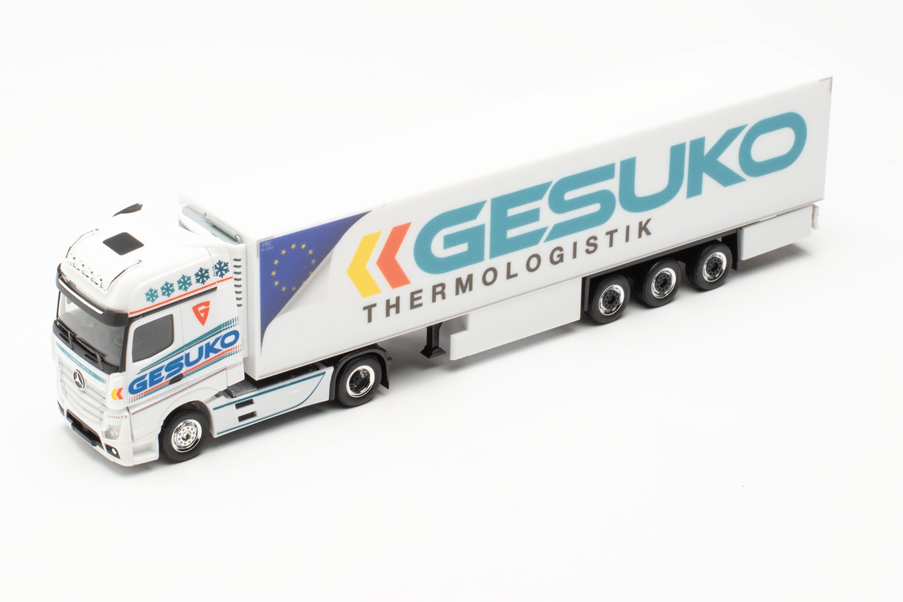 Herpa 315951 | Mercedes-Benz Actros Gigaspace '18 | Kühlkoffer-Sattelzug | GESUKO | 1:87