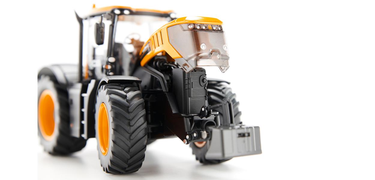 Wiking 077848 - JCB Fastrac 8330. 1:32