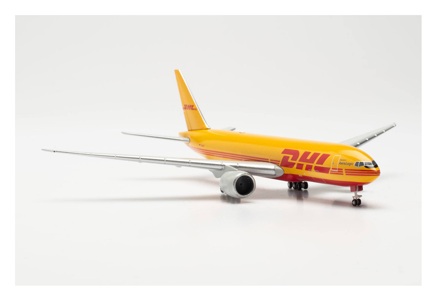 Herpa Wings 537032 | DHL Aviation Boeing 777F | D-AALT | 1:500