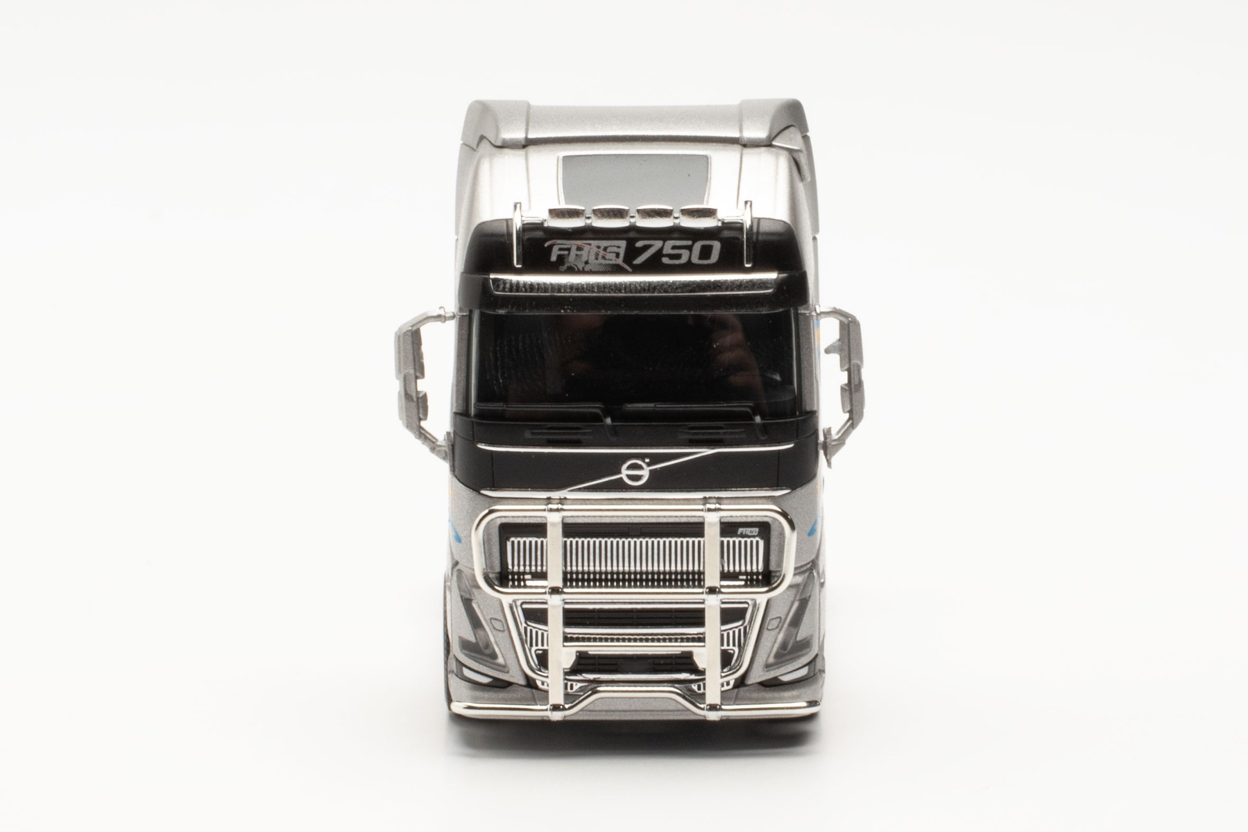 Herpa 315289-003 | Volvo FH 16 Gl. XL 2020 | Lampenbügel | Rammschutz | silber metallic | 1:87