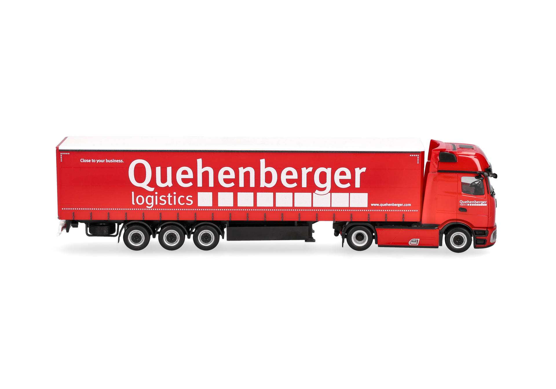 Herpa 321334 | MB Actros L ProCabin Gigaspace | Gardinenplanen-Sattelzug | Quehenberger | 1:87