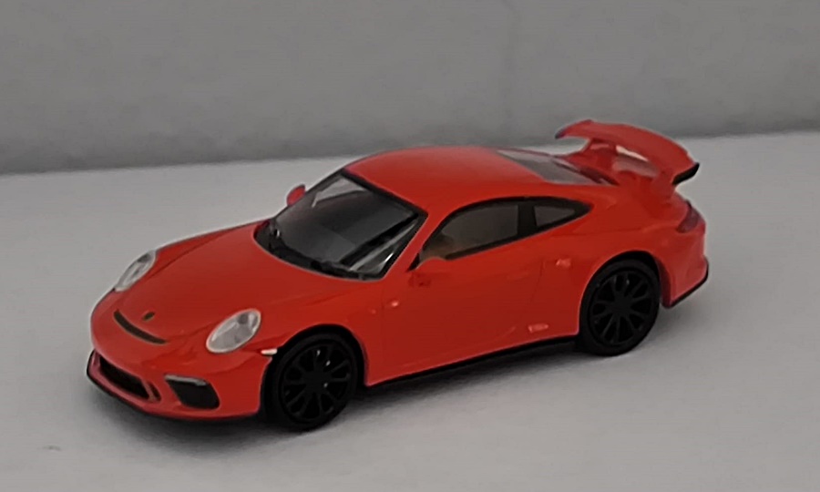 Minichamps 870067320 | Porsche 911 GT3 | 2017 | orange | 1:87