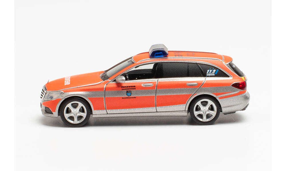Herpa 096003 - Mercedes-Benz C-Klasse T-Modell Elegance Kommandofahrzeug - Freiwillige Feuerwehr Saarbrücken. 1:87