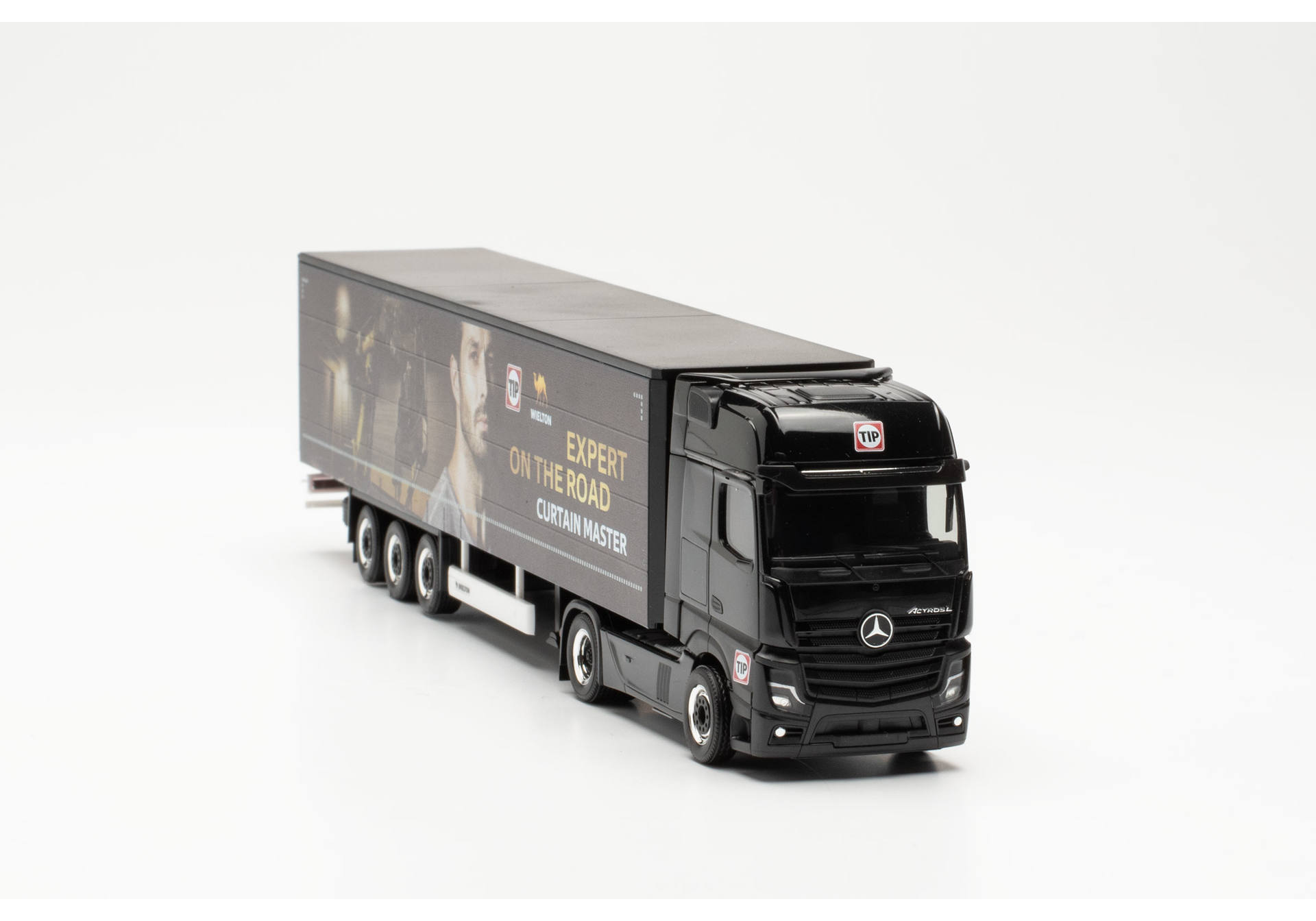Herpa 316927 | MB Actros Gigaspace Gardinenplanen-Sattelzug | Wielton / TIP (HH) | 1:87