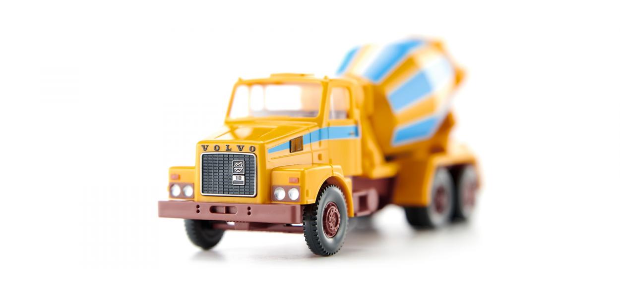 Wiking 068207 | Volvo N10 | Betonmischer | maisgelb/hellblau | 1:87