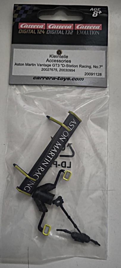 20091128 Carrera 1:32 | Kleinteile| Aston Martin Vantage GT3 | D-Station Racing No.7
