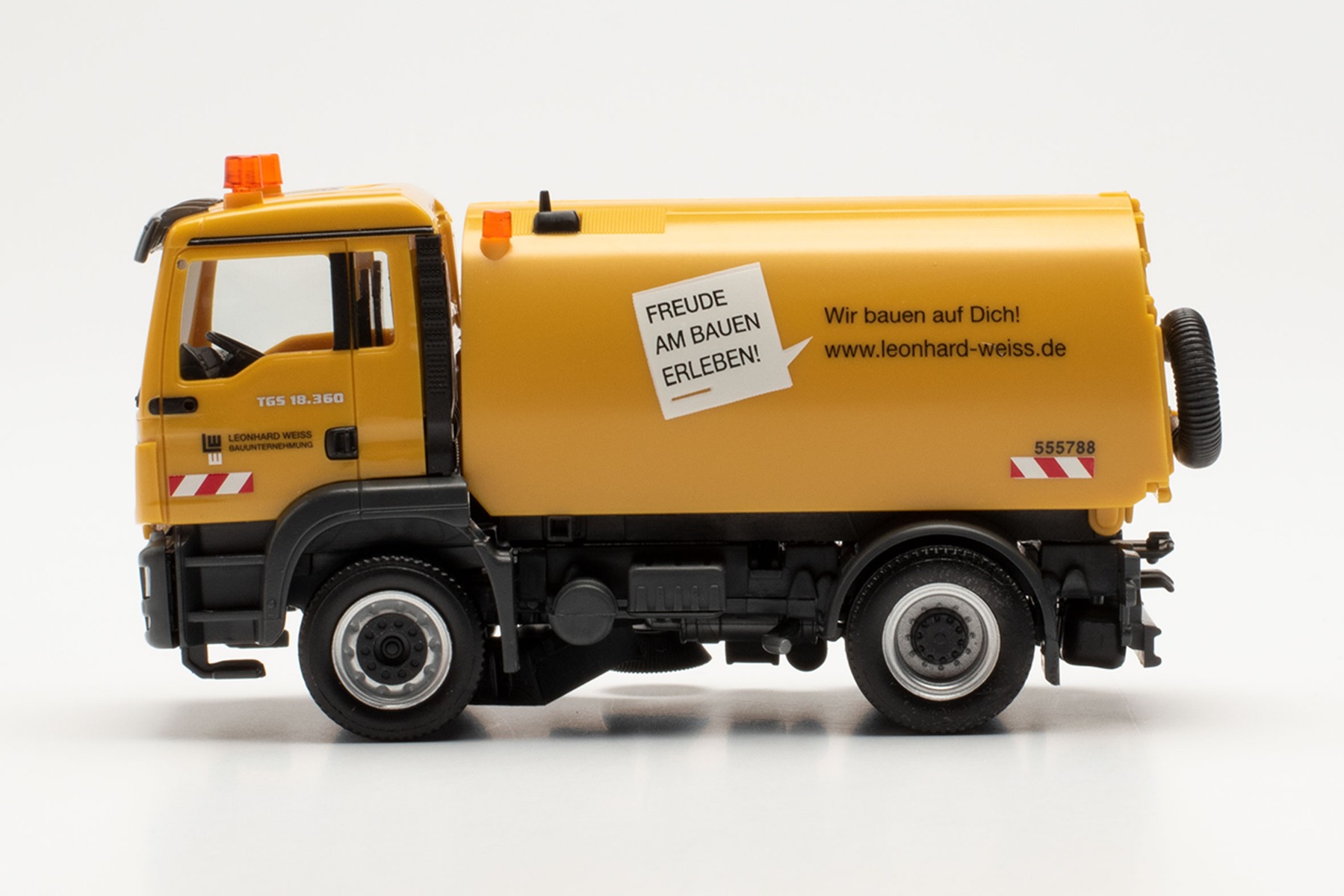 Herpa 950466 - MAN TGM Kehrfahrzeug - Leonhard Weiss. 1:87