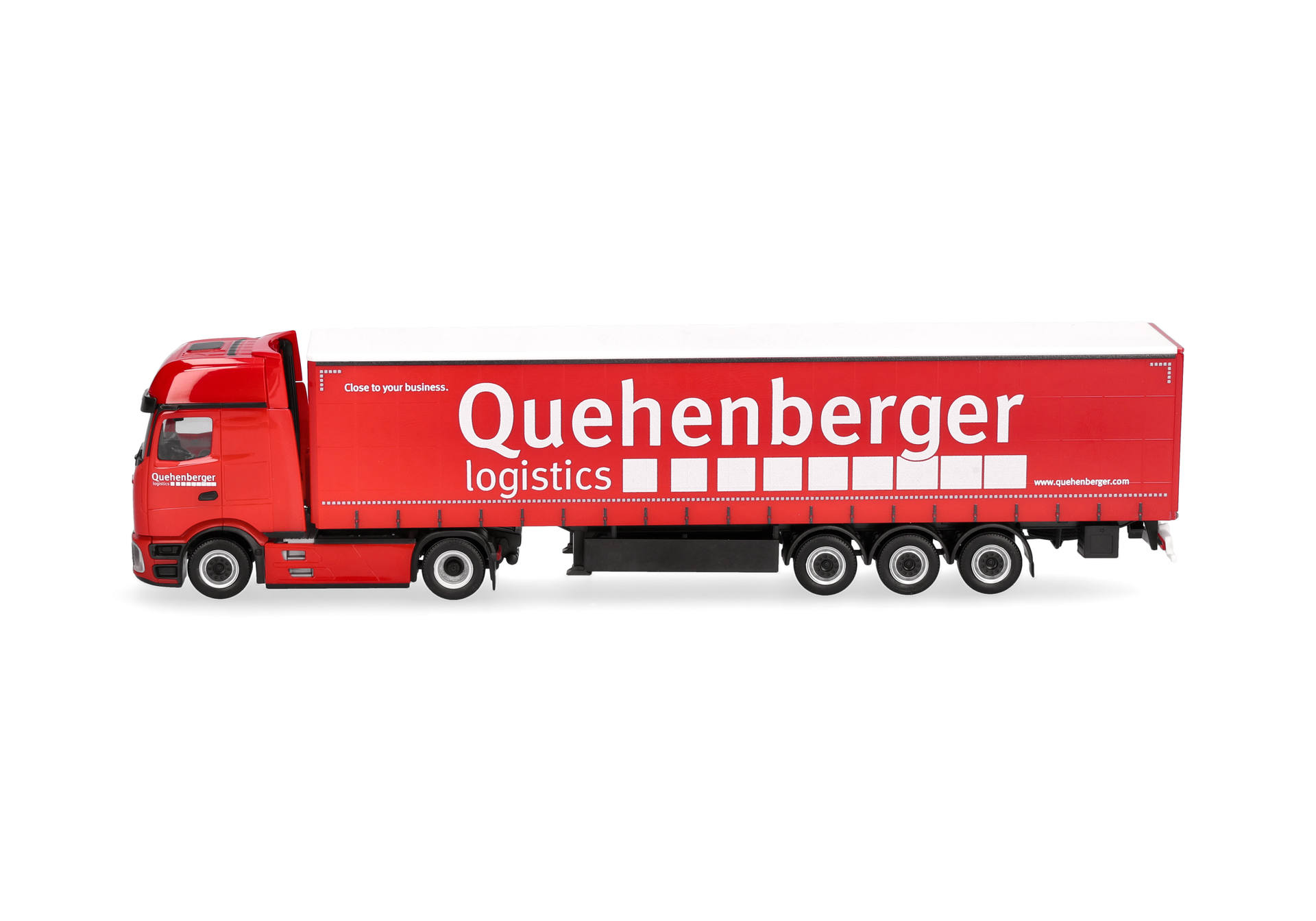 Herpa 321334 | MB Actros L ProCabin Gigaspace | Gardinenplanen-Sattelzug | Quehenberger | 1:87