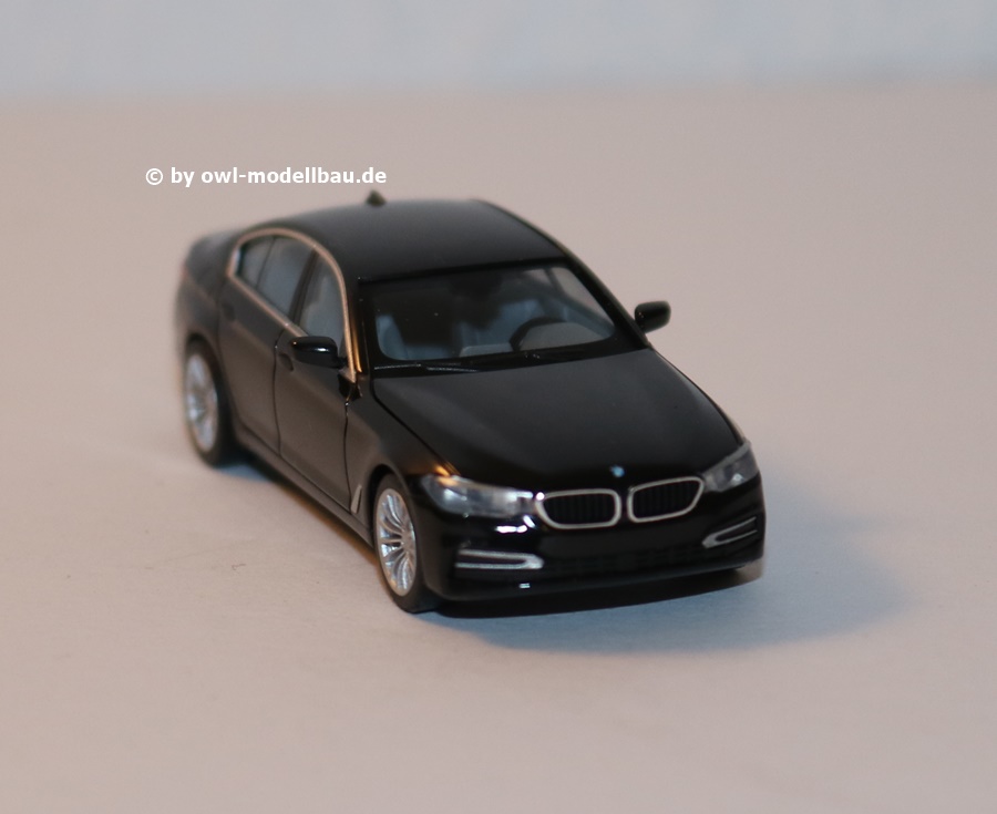 Herpa 420372 - BMW 5er Limousine, schwarz. 1:87