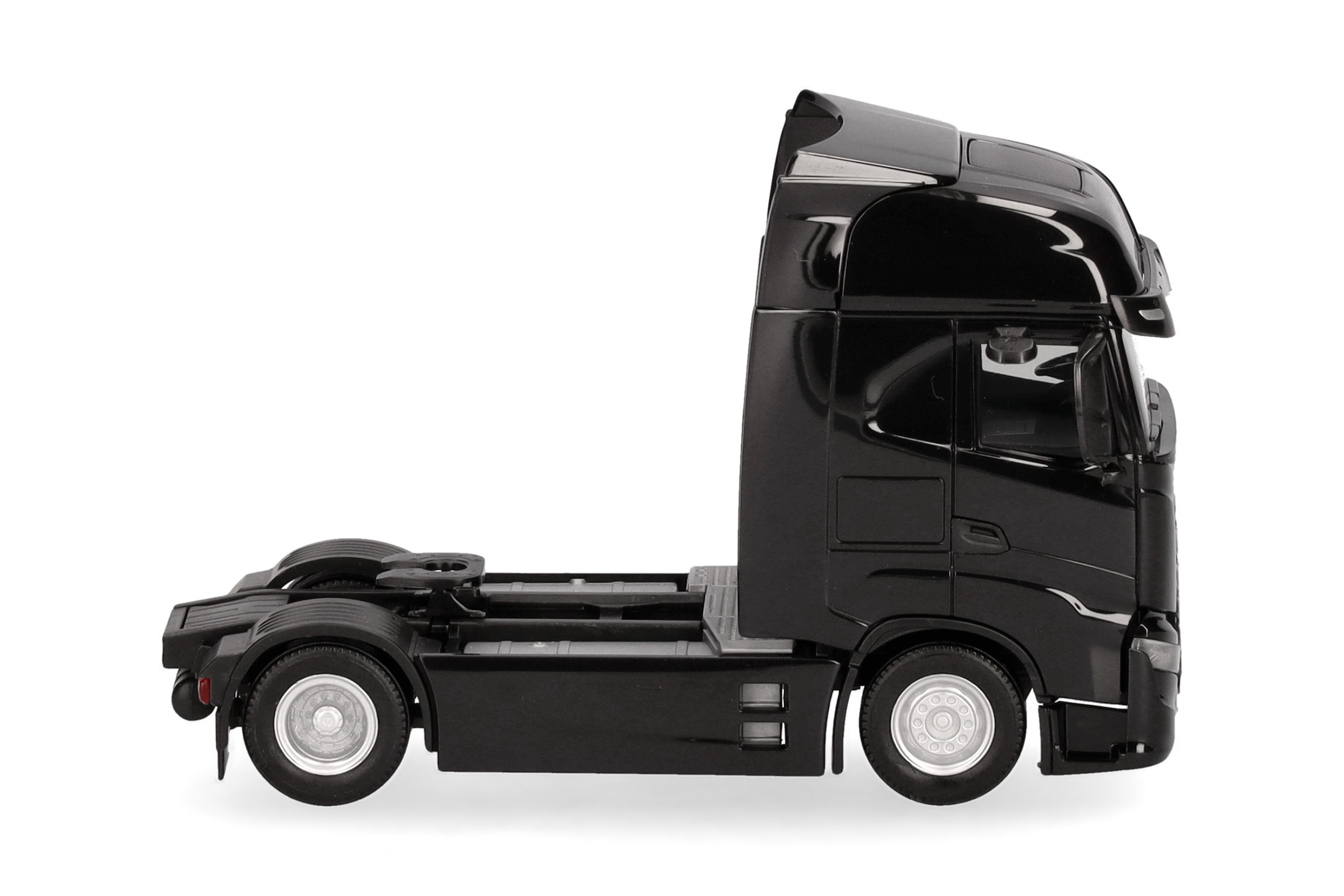 Herpa 319461 | Iveco S-Way facelift (MY24) 2achs | schwarz | 1:87