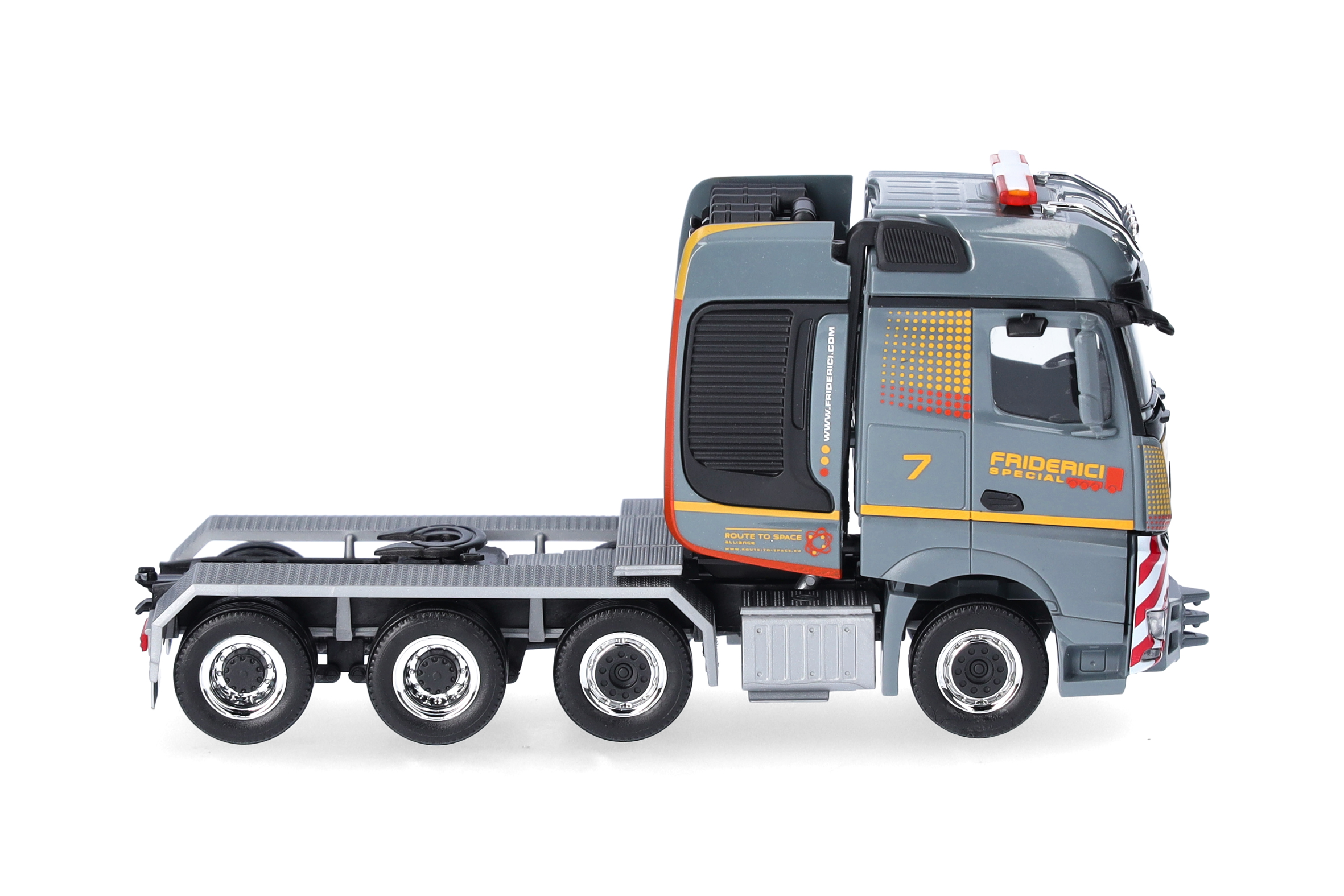 Herpa 317047 | MB Arocs Bigspace Schwerlast-Zugmaschine 4achs | Friderici | 1:87