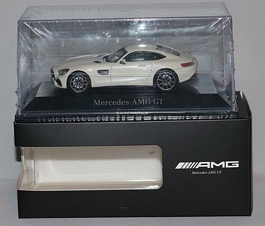 Norev B66960482 | Mercedes-AMG GT Coupé | 2019 | designo diamantweiß bright | 1:43