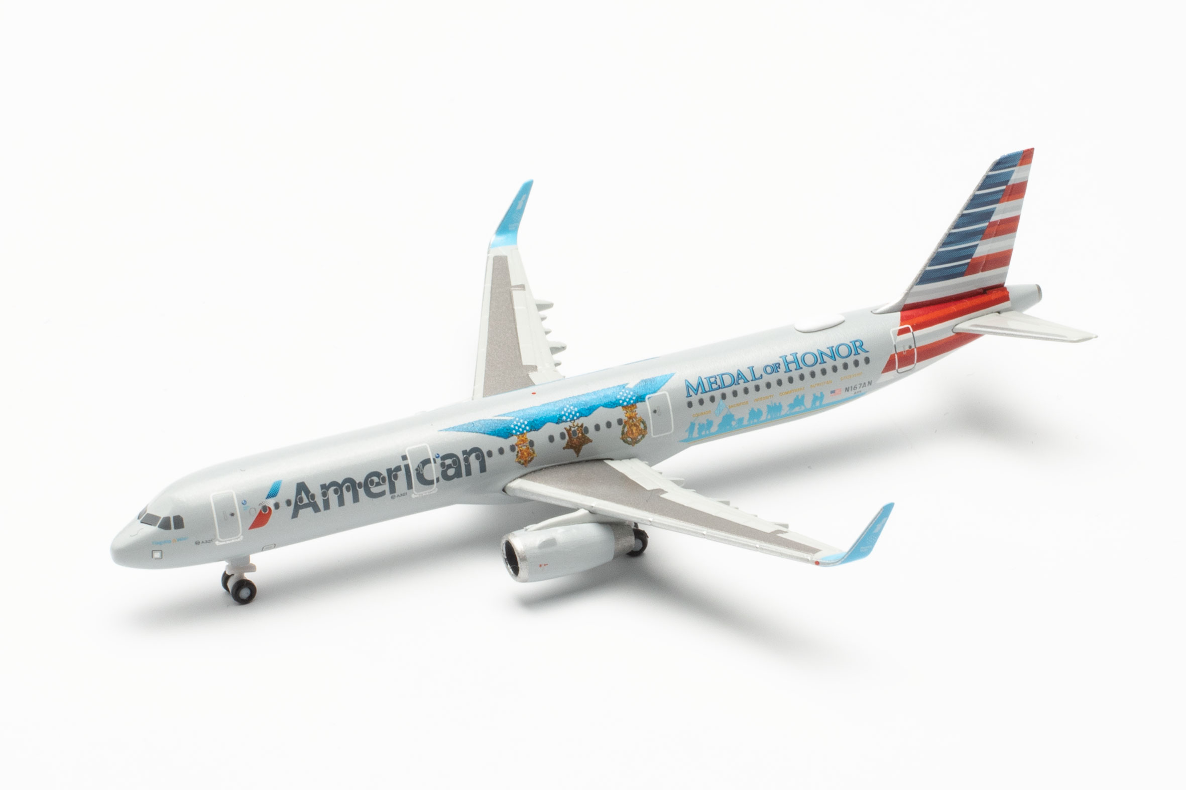 Herpa Wings 537162 | American Airlines Airbus A321 | Medal of Honor | N167AN "Flagship Valor" | 1:500