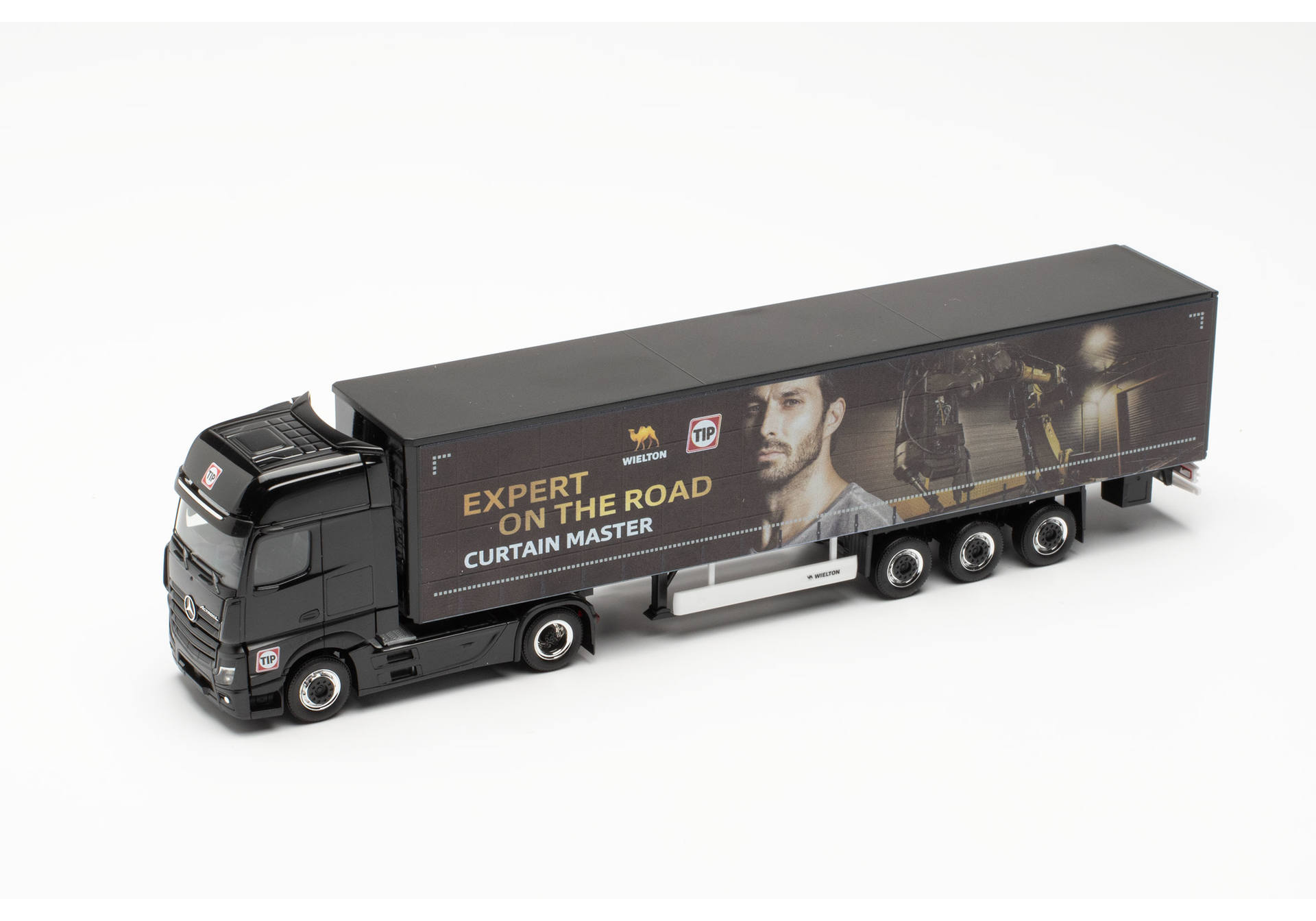 Herpa 316927 | MB Actros Gigaspace Gardinenplanen-Sattelzug | Wielton / TIP (HH) | 1:87