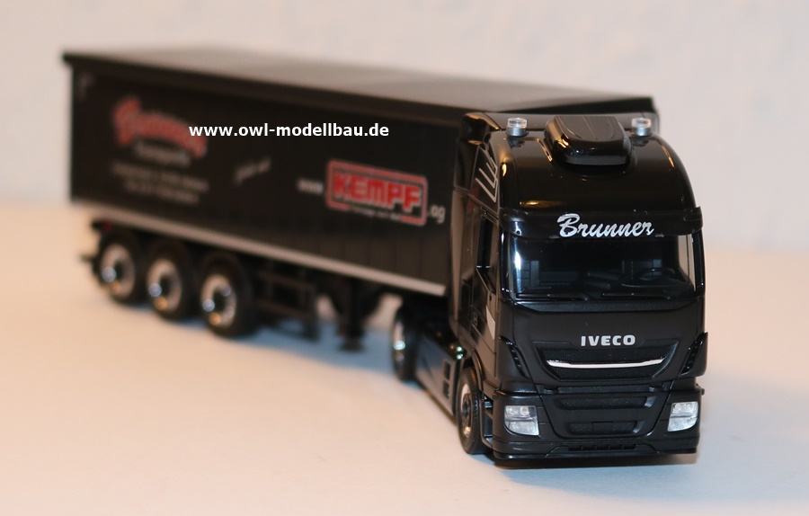 Herpa 310703 - Iveco Stralis Stöffelliner-Sattelzug - PB Transporte Brunner (Bayern / Heideck). 1:87