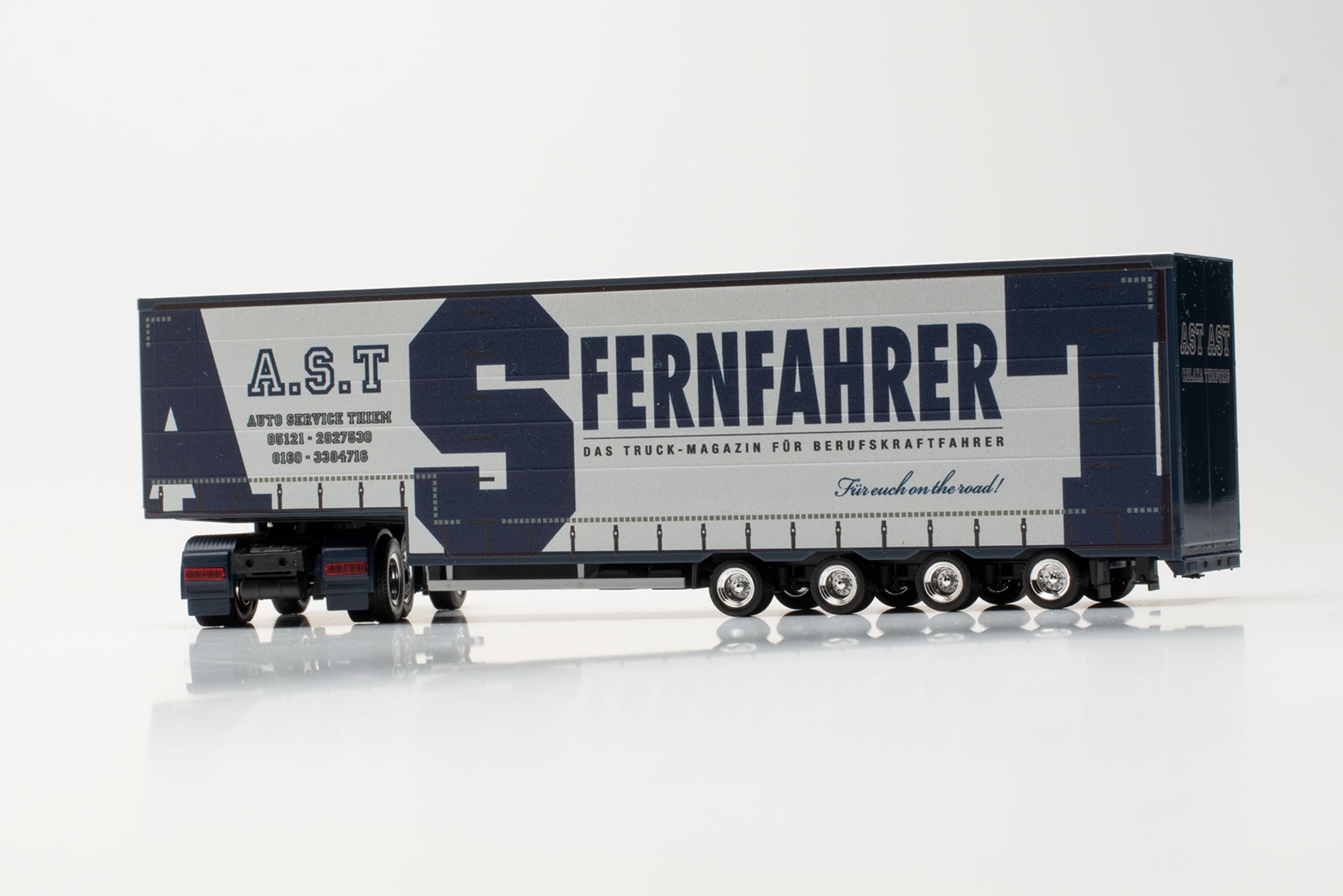 Herpa 314381 - DAF XF SSC Euro 6 Volumen-Sattelzug - A.S.T./Fernfahrer (Niedersachsen/Hildesheim). 1:87