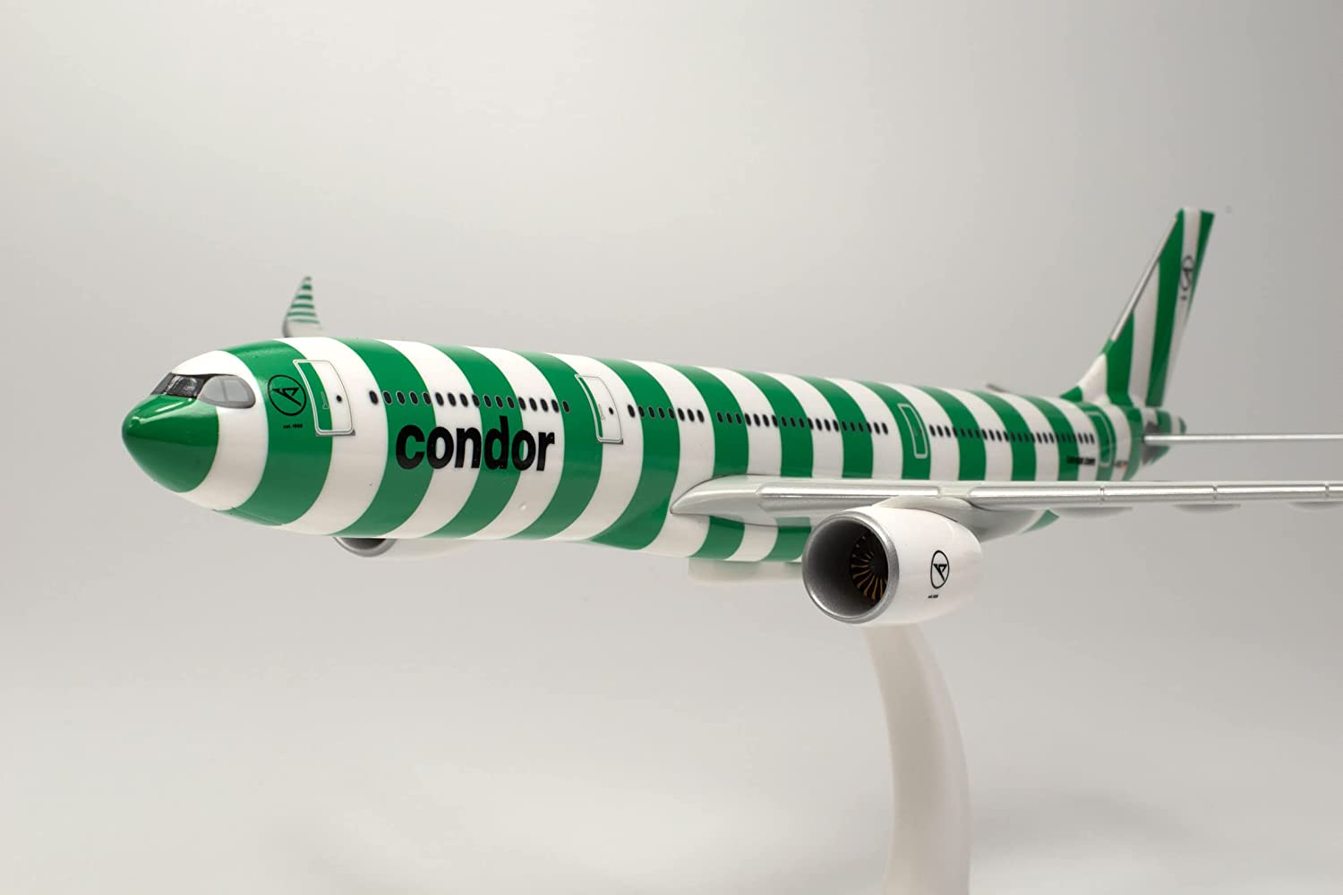 Herpa Wings Snap Fit 613590| Condor Airbus A330-900neo| Island - new 2022 colors| D-ANRD| 1:200