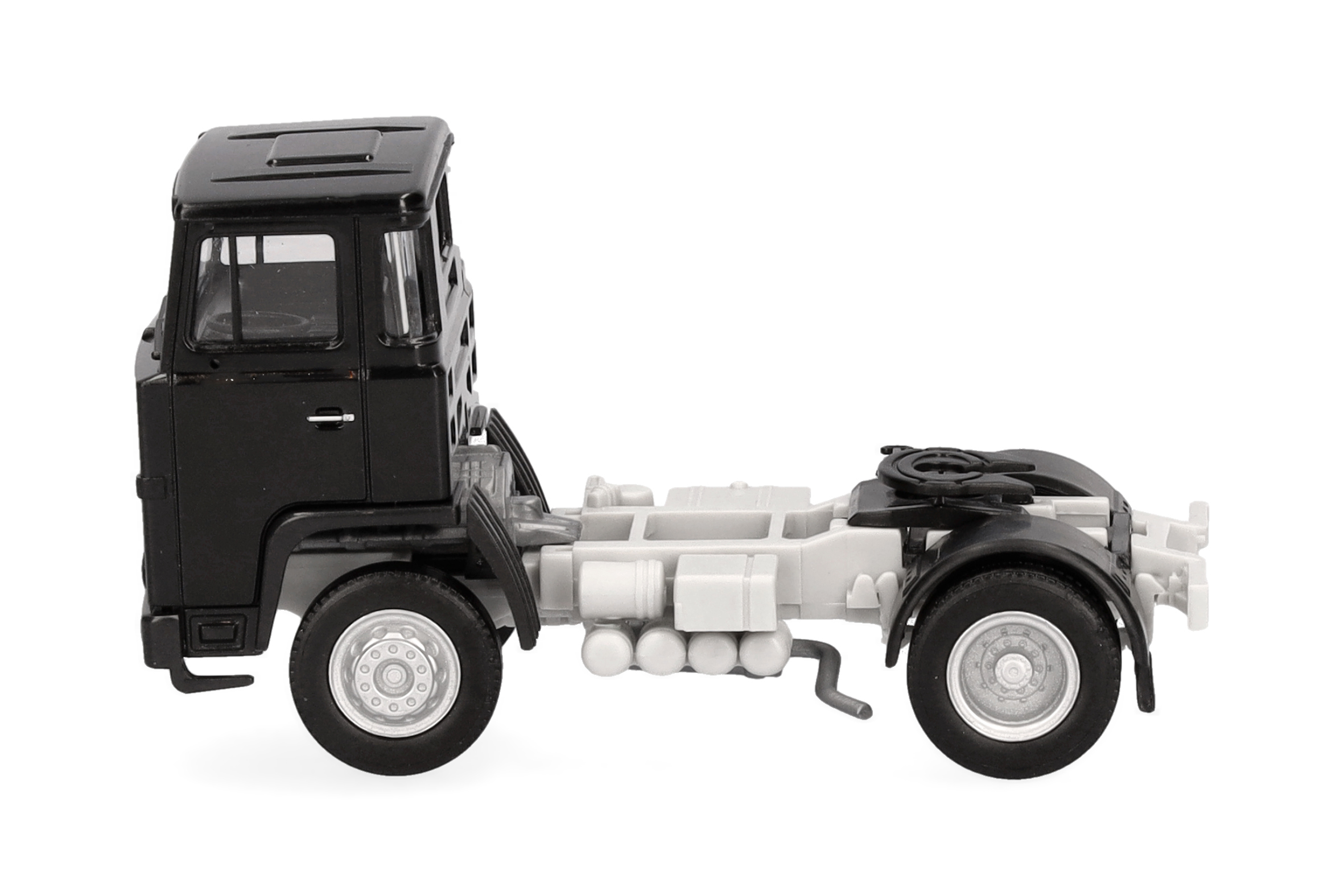 Herpa 318976-002 | Scania 111 Zugmaschine 2achs, schwarz | 1:87