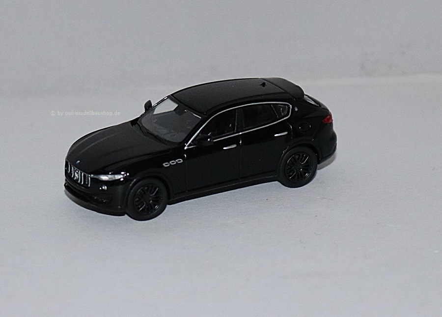 Minichamps 870123204 | Maserati Levante | 2018 | schwarz | 1:87