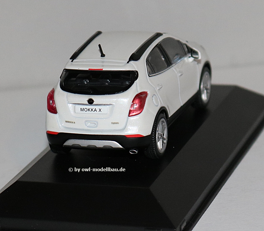 Opel Mokka X - 2016 - weiß. 1:43