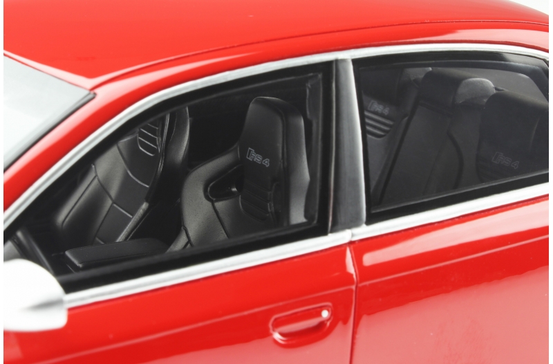 otto models OT400 - Audi RS 4 (B7) 4.2 FSI - 2005 - Misano Red. 1:18